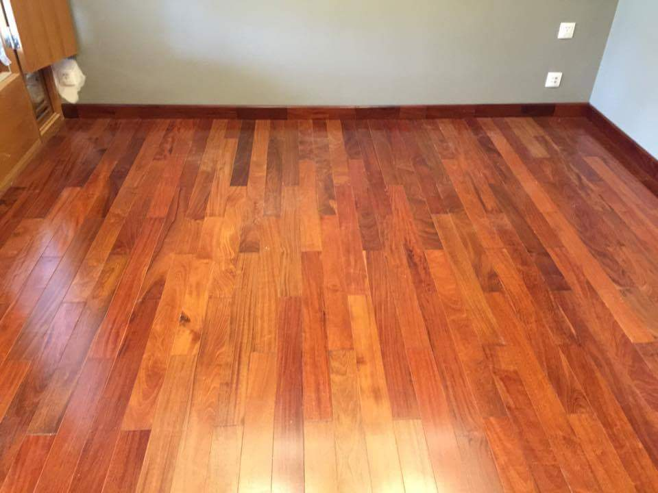 Sàn gỗ tự nhiên được người dân Việt Nam ưa chuộng bởi độ bền cao