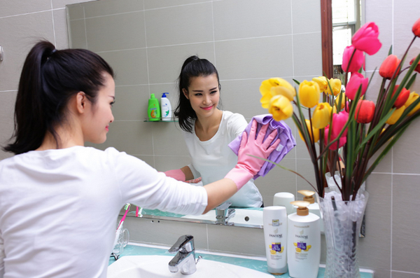 Vệ sinh nhà tắm sạch sẽ để vi khuẩn không có nơi cư trú