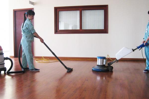 Dịch vụ vệ sinh uy tín đặt lên hàng đầu.