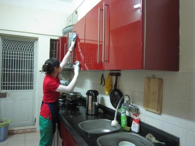 Công tác vệ sinh nhà cửa